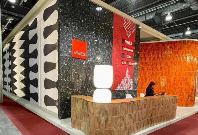 Стенд компании Vives на выставке Cevisama 2023