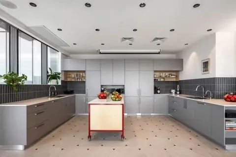 Керамогранит от VIVES Ceramica в интерьере