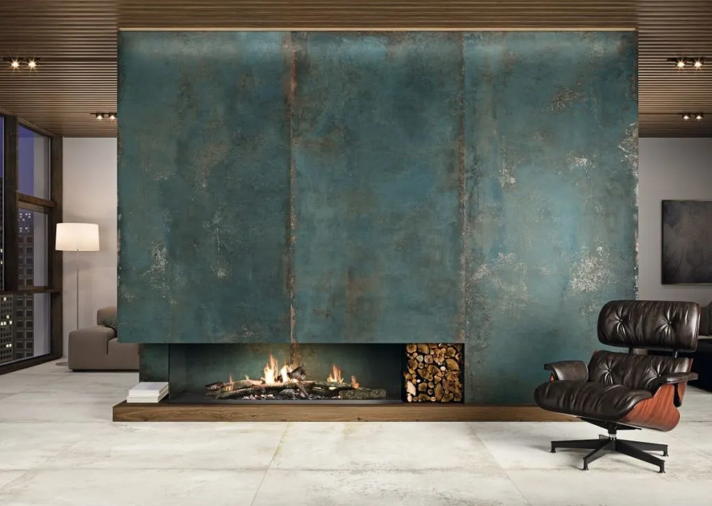 Revestimiento: Coverlam Distrito zinc 1200x2600 мм. Pavimento: Distrito marfil 1200x1200 мм